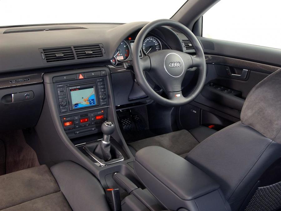 Торпедо Audi S4 Sedan (B6, 8E) 2003 года  (ZA) (фото 2 из 7)